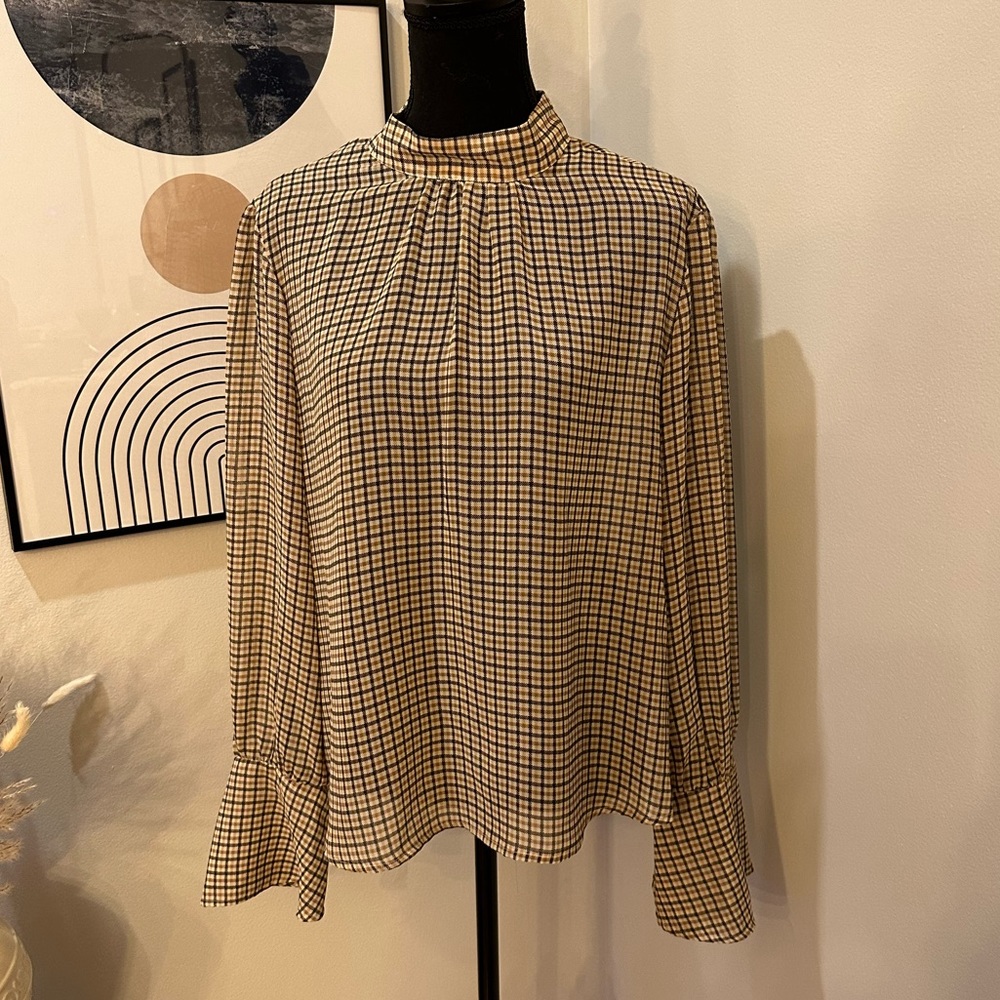 Dress shirt